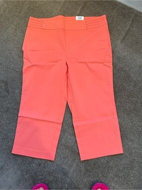 JM Collection Rivet Capris NWT 2X Cheerful Peach